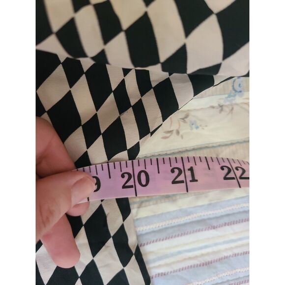 Vtg Josephine Chaus 100% Silk Black White 8 Geometric Modern Minimalist Blouse - Picture 6 of 7